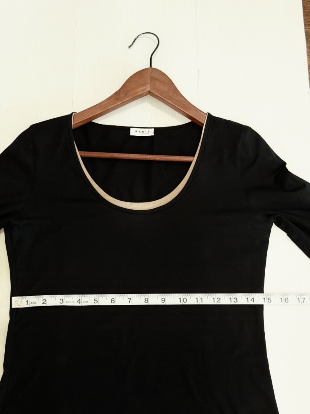 Akris Punto Black Scoop Neck 3/4 Sleeve Top Trim Detail Size US 6 - Picture 8 of 10